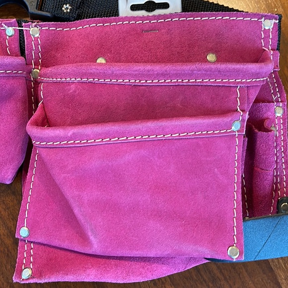 NEVER USED - 11 POCKET HEAVY DUTY SUEDE TOOL BELT - PINK - Picture 4 of 12